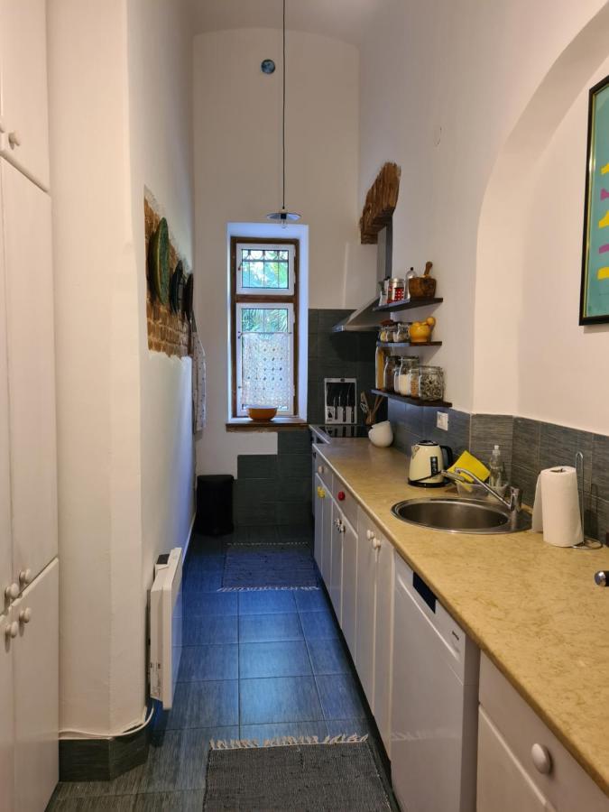 Heritage Park Royal Appartement